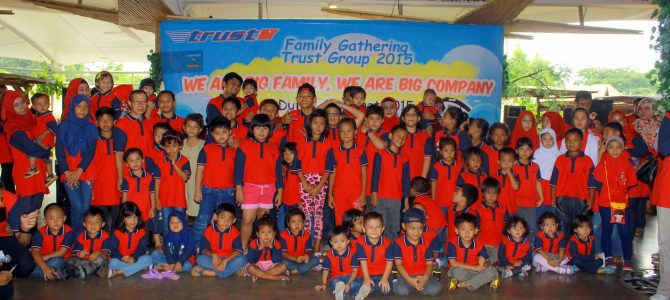 FAMILY GATHERING 2015 TRUST GROUP IN DUFAN